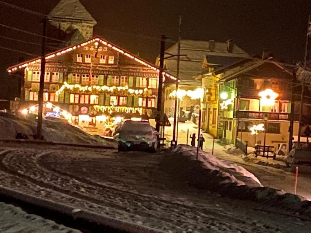 Auberge De L'Ours Vers L'Eglise Exterior foto