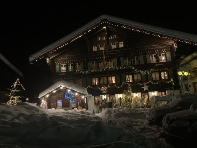 Auberge De L'Ours Vers L'Eglise Exterior foto
